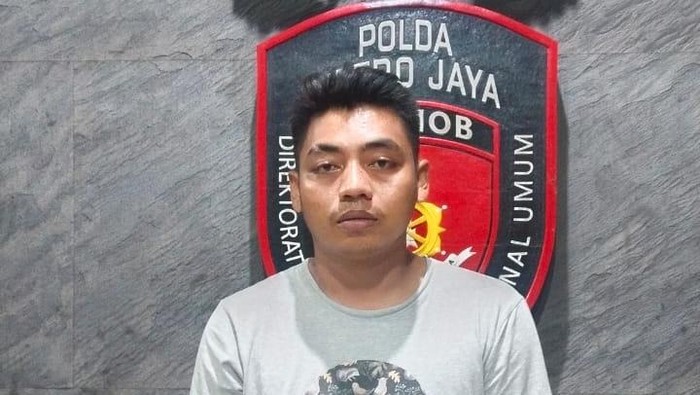 ahmad-riansah-alias-delon-pria-yang-membunuh-istri-sirinya-sekaligus-terapis-1768292914085_169